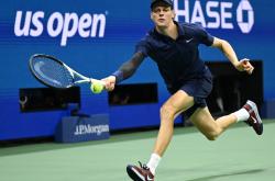 LOL决赛-美网逆转澳网，阿尔卡拉斯点燃赛场的简单介绍