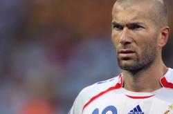 英雄联盟总决赛2025-布克统治全场！广东队斩落深圳队，谱写唯一之战