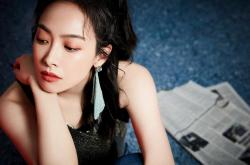 LOL赛事-双城记，利拉德71分神迹与浙江队末节统治力的篮球哲学