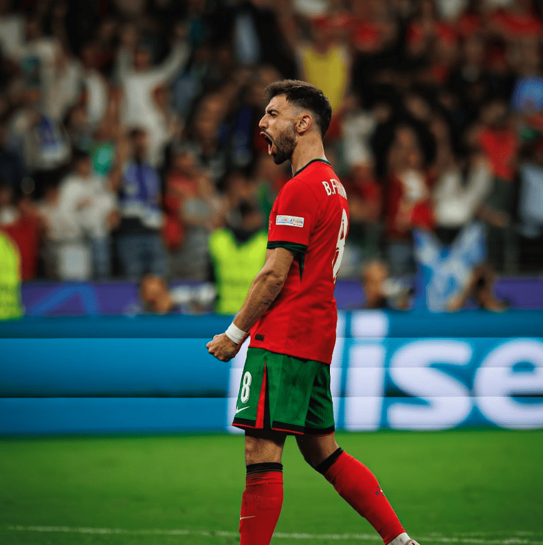 西班牙轻取LGD，布鲁诺·费尔南德斯惊艳世界波顶尖较量小组赛，成为赛场最大亮点的简单介绍