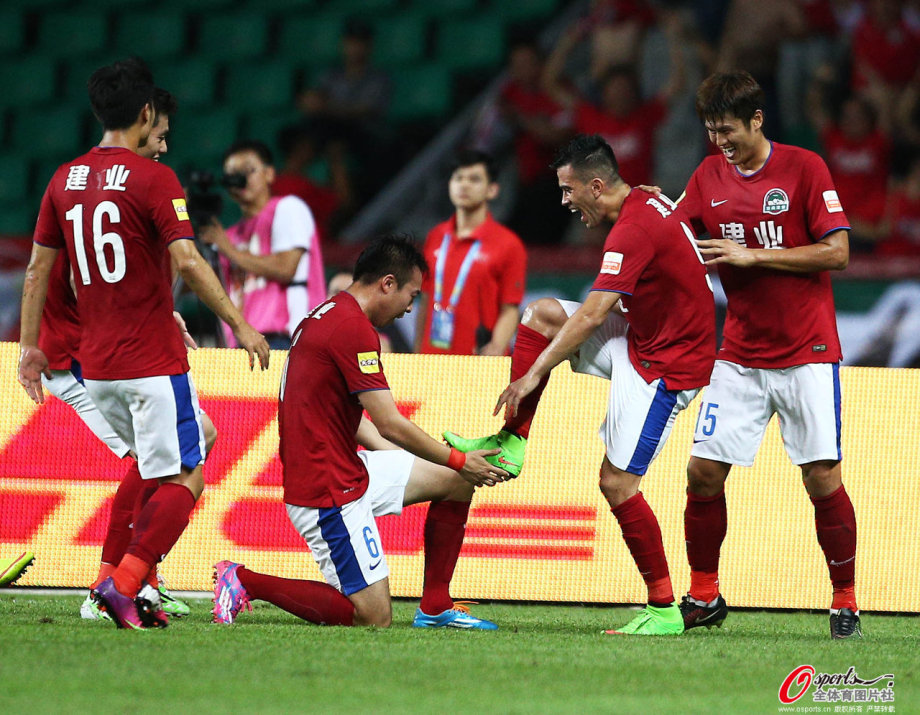 广州富力客场击败江苏舜天,取得重要胜利的简单介绍 广州富力客场击败江苏舜天,取得重要胜利的简单介绍