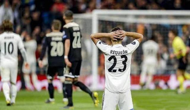 里昂主场不敌敌手，岌岌可危