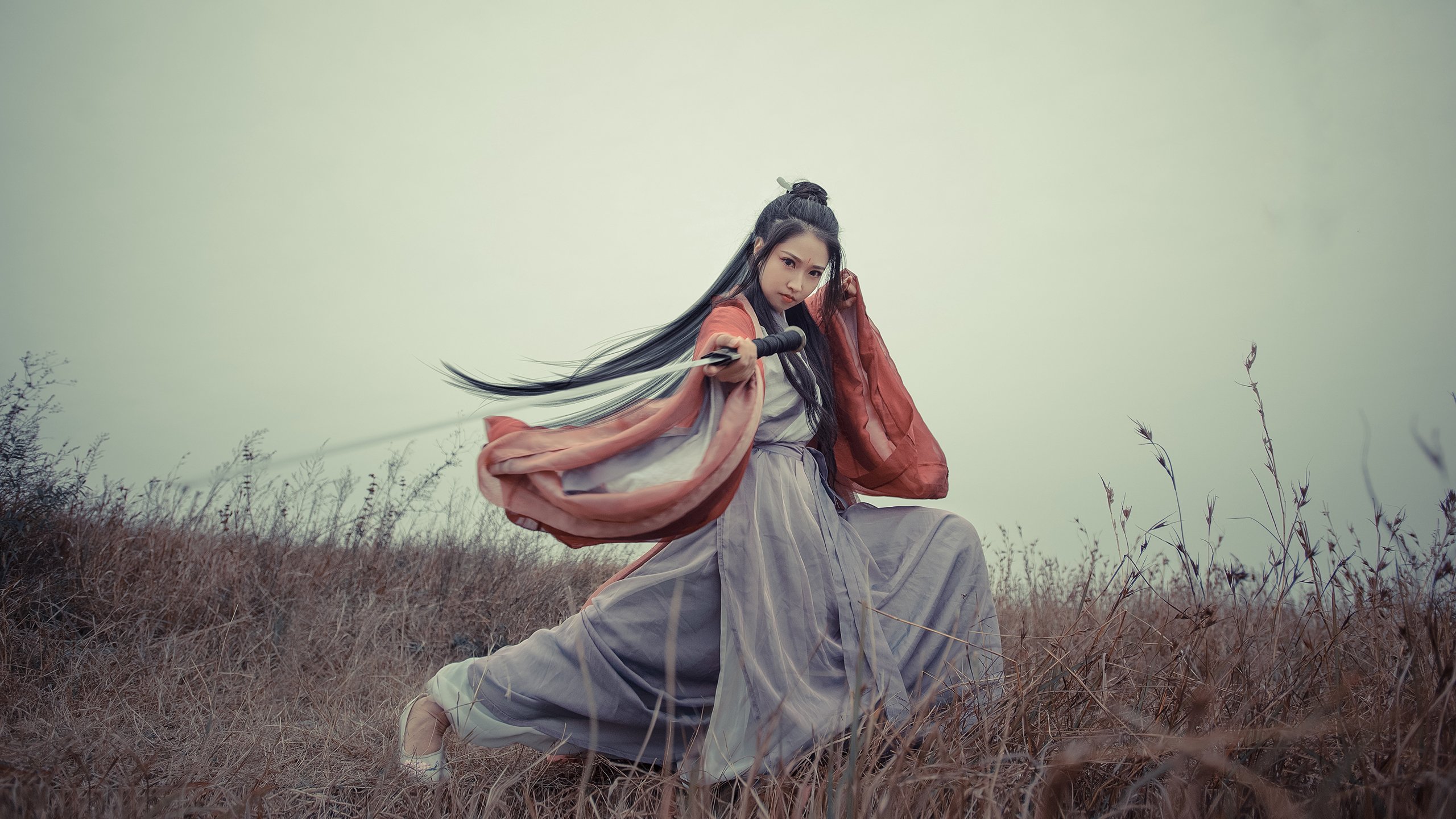 跨界风暴,深圳队篮球强压猛龙,欧文足球欧冠半决赛接管比赛