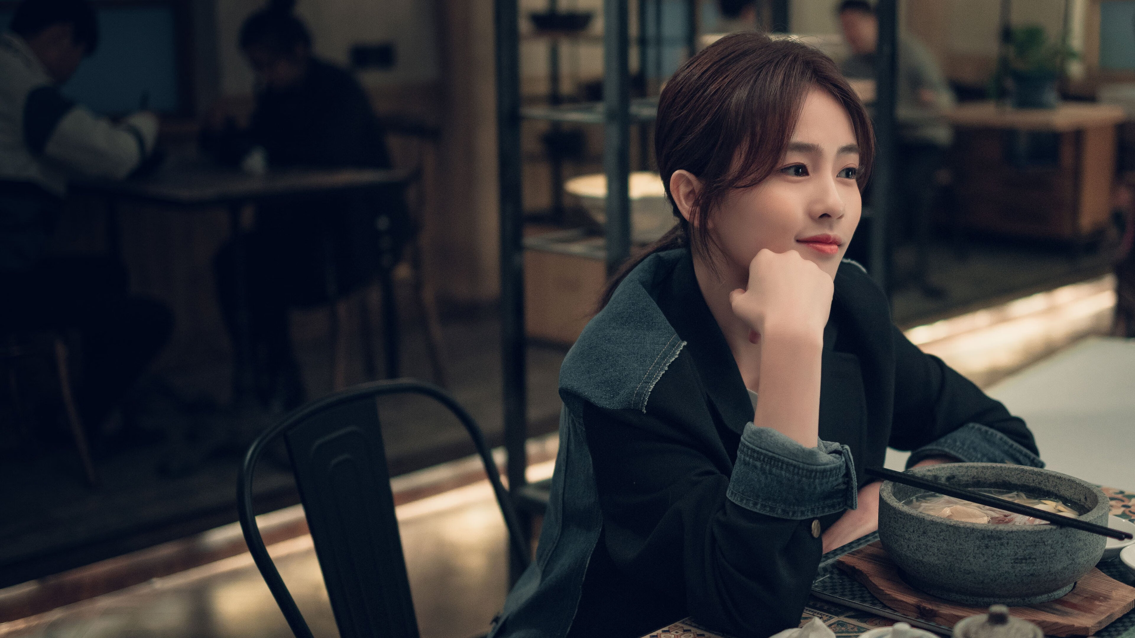 比利亚雷亚尔对阵巴拉圭友谊赛，罗德里冠军级表现主宰中场，引领黄色潜水艇胜利航向